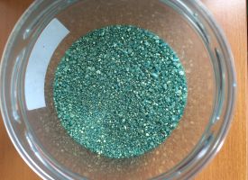 Blue and gold foaming bath salts