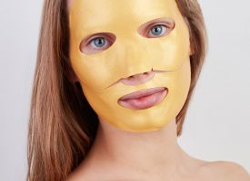 Hydrogel gold face mask