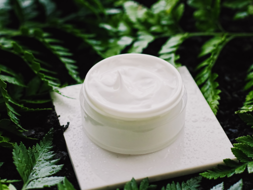 Moisturizing melting emulsion